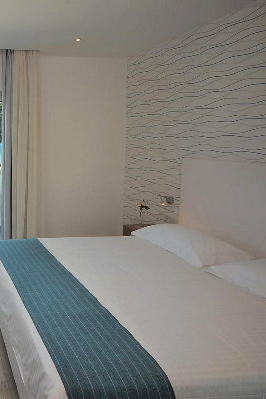 Okeanos Beach Boutique Hotel ไอยานาปา ภายนอก รูปภาพ
